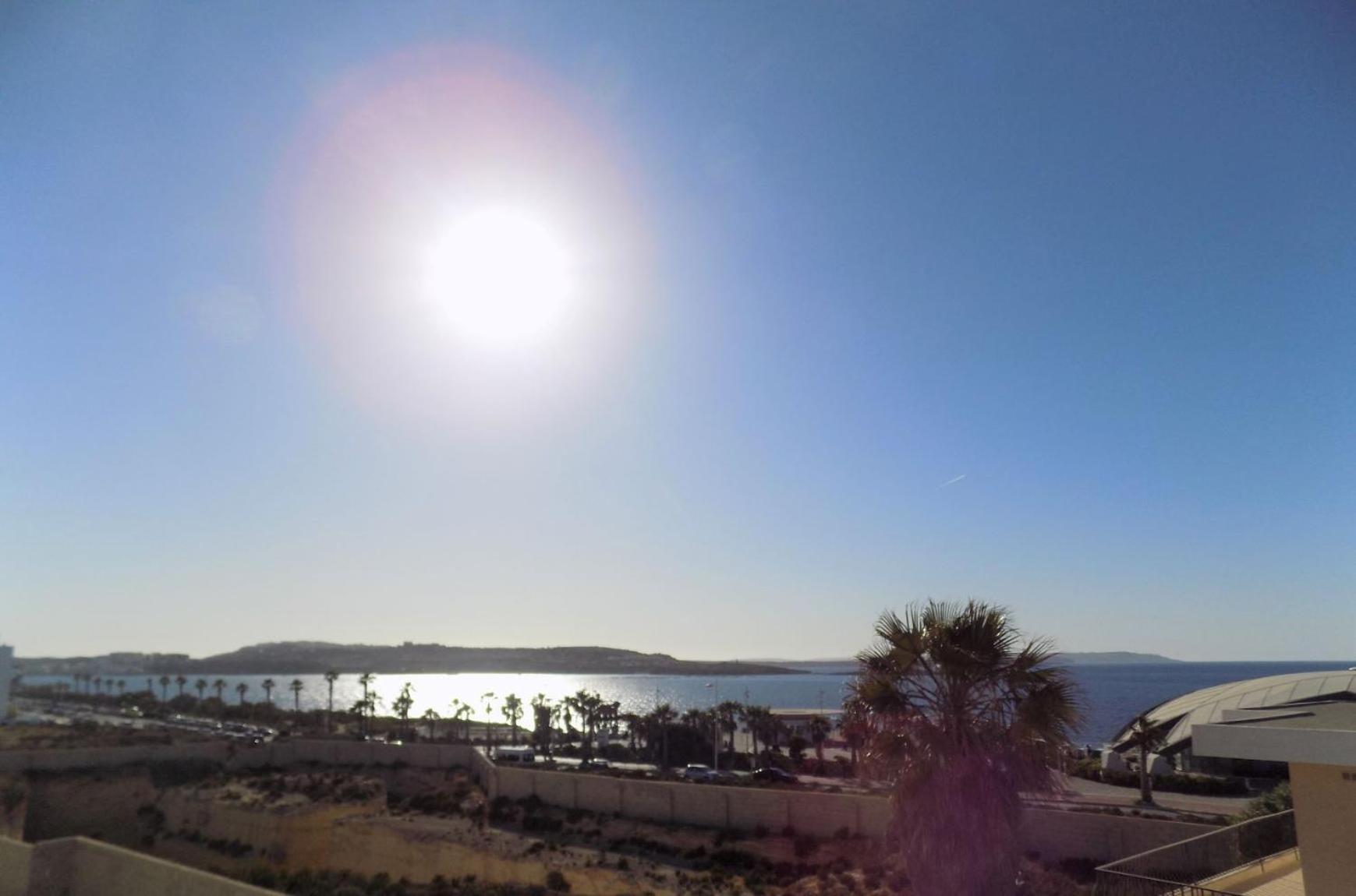 Sunshine Holiday Apartment 8 With Spectacular Seaviews セント・ポールズ・ベイ エクステリア 写真